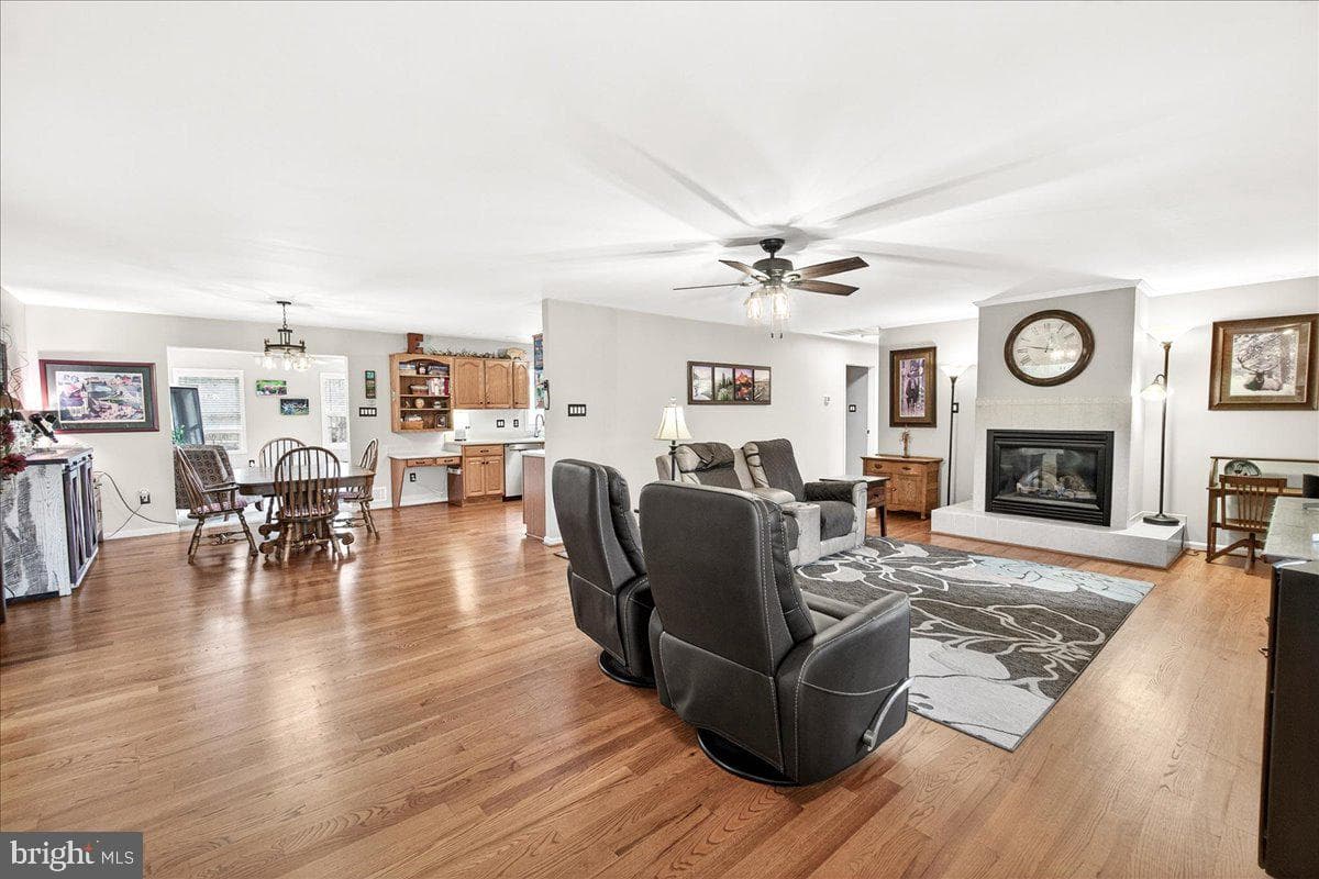 1 Mantle Court photo 9