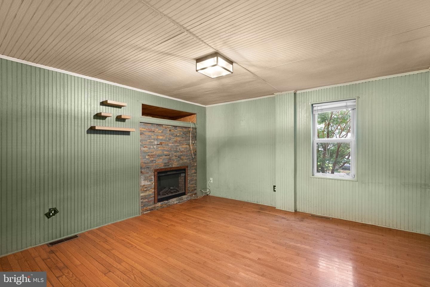 810 Knoxville Road photo 12