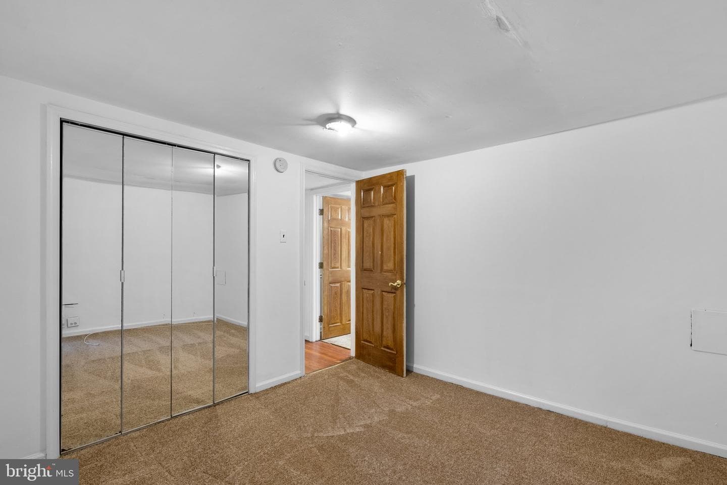 810 Knoxville Road photo 37