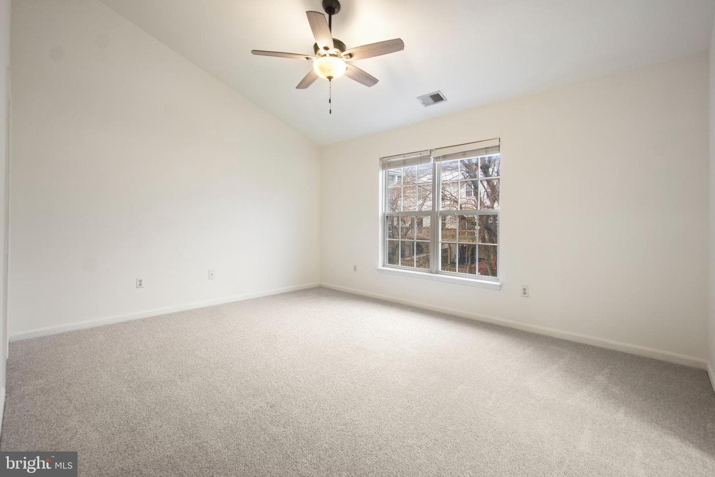 2075 Buell Drive photo 11