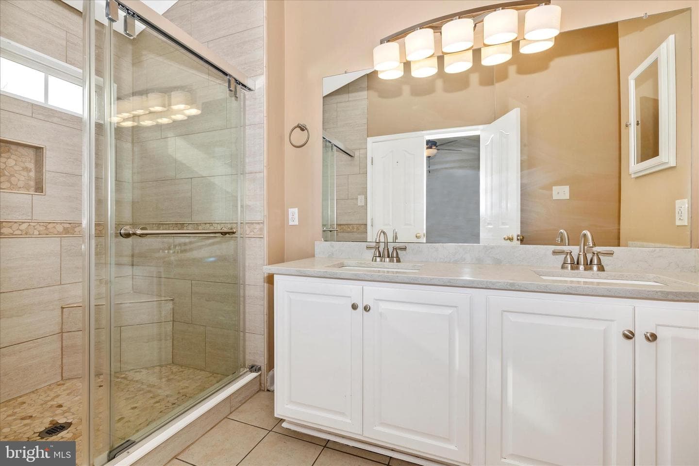 2075 Buell Drive photo 14