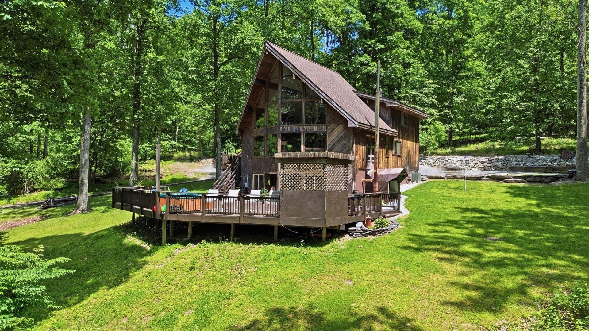 8939 Hawbottom Road photo 3