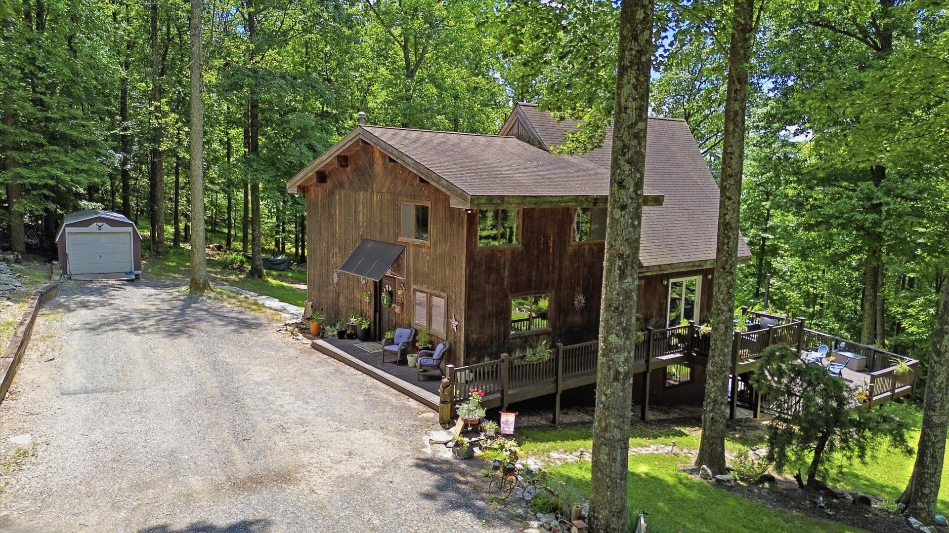 8939 Hawbottom Road photo 6