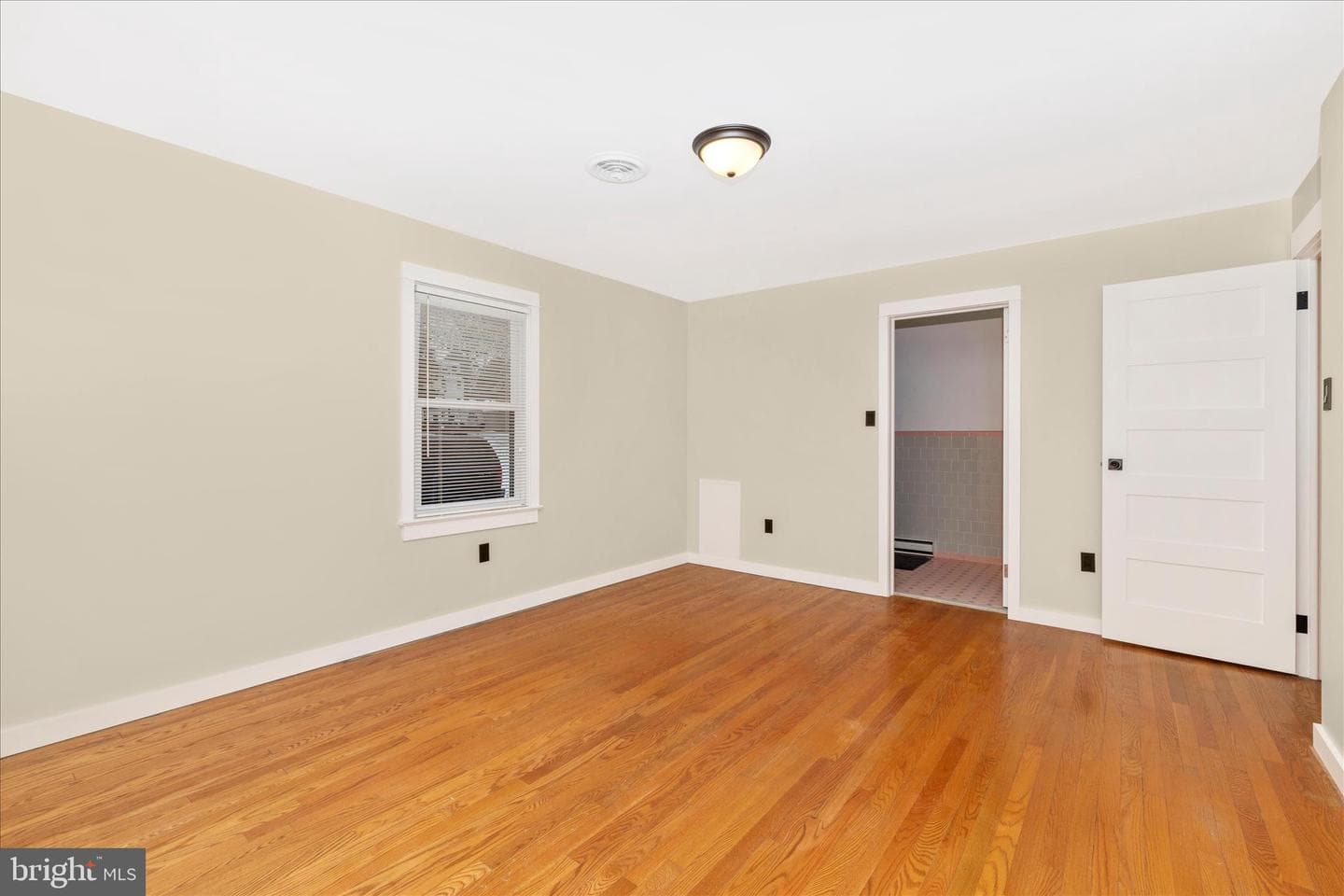 215 Broad Street photo 23