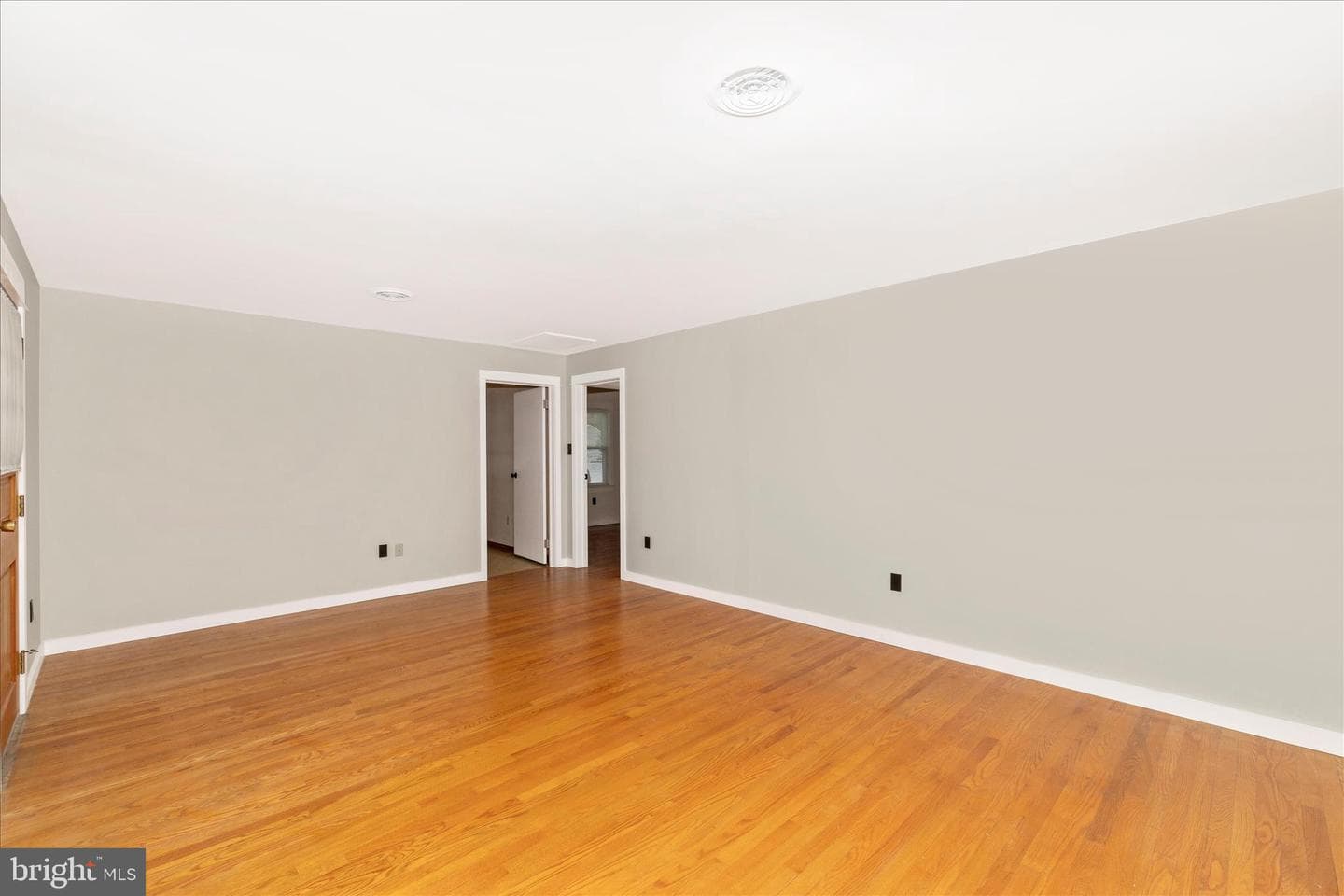 215 Broad Street photo 30