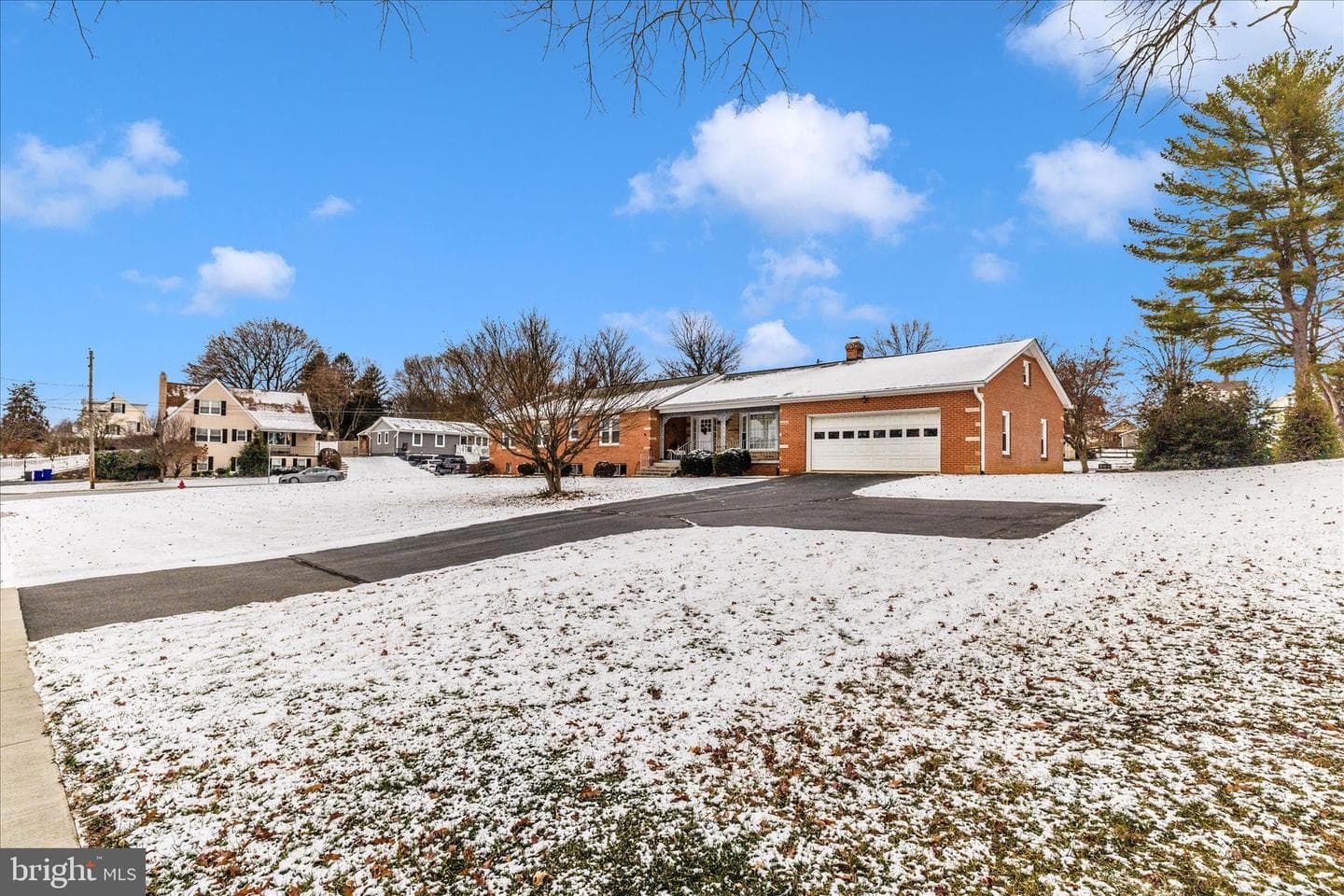 215 Broad Street photo 46