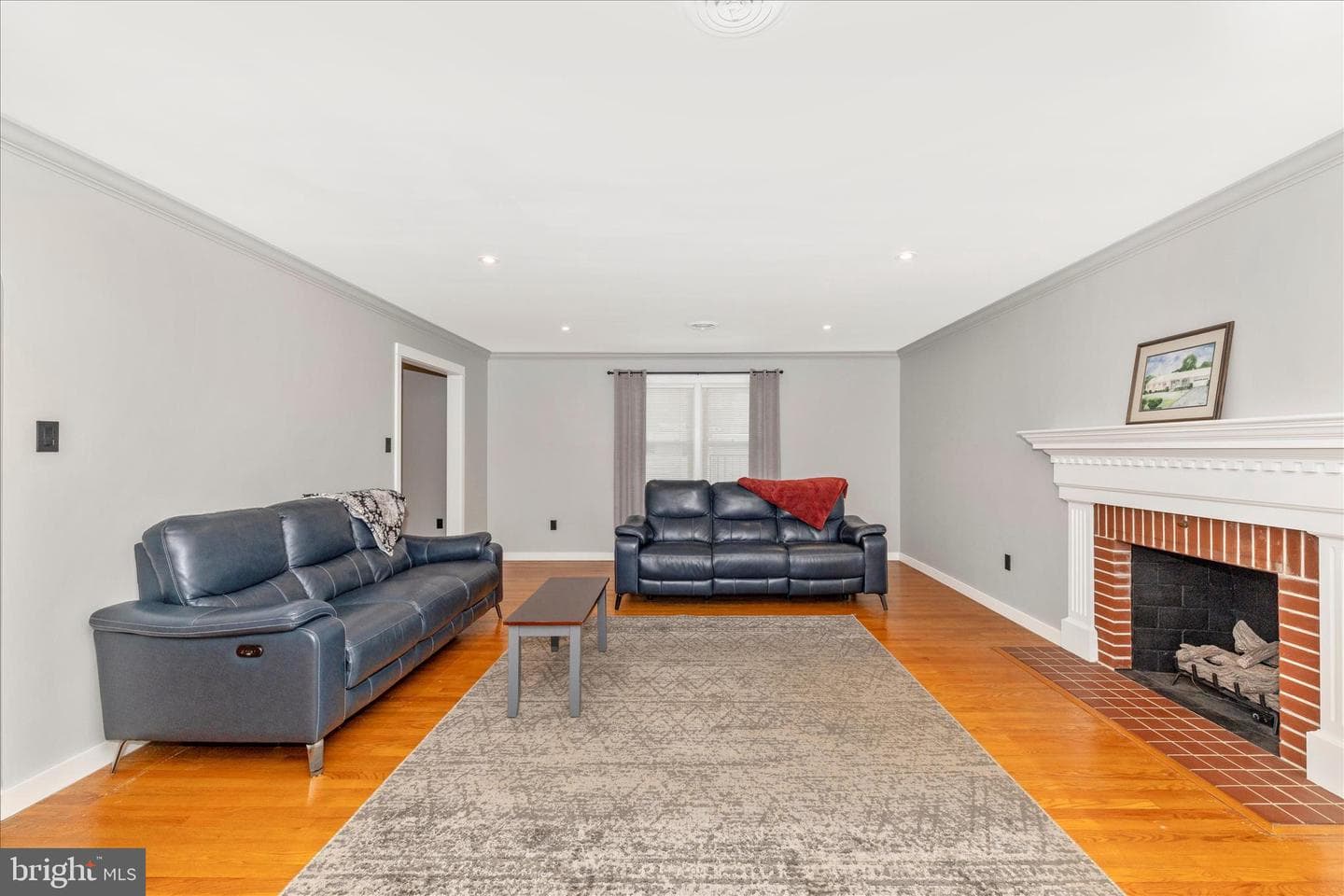 215 Broad Street photo 6