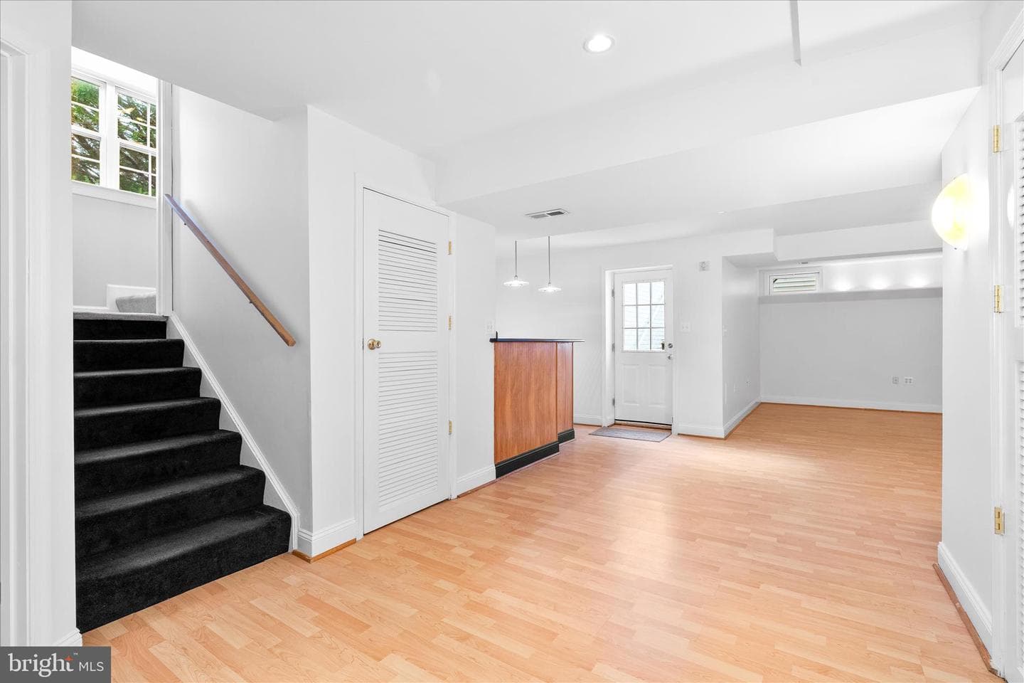 9054 Seward Street photo 30