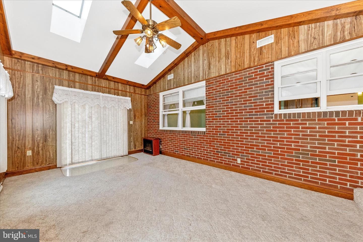 3027 Thurston Road photo 13