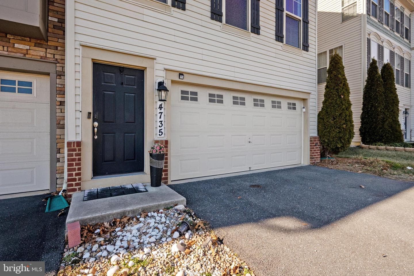 4735 Verdana Loop photo 4
