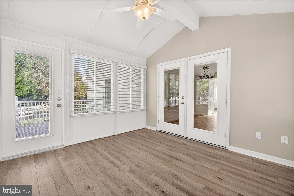 1004 Lindfield Drive photo 19