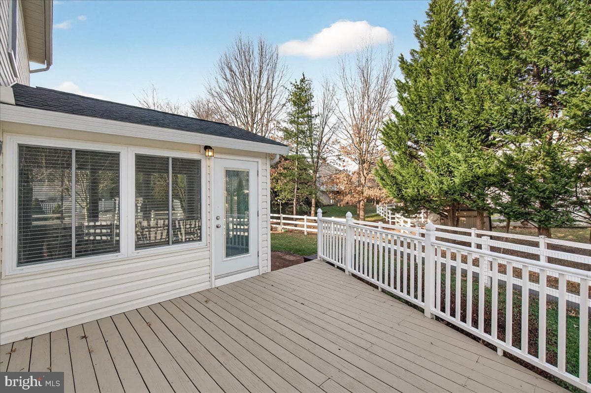 1004 Lindfield Drive photo 42