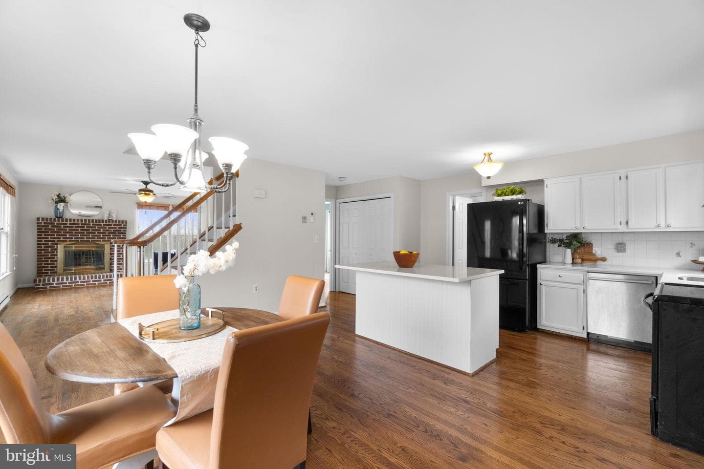 8393 Fordham Court photo 10