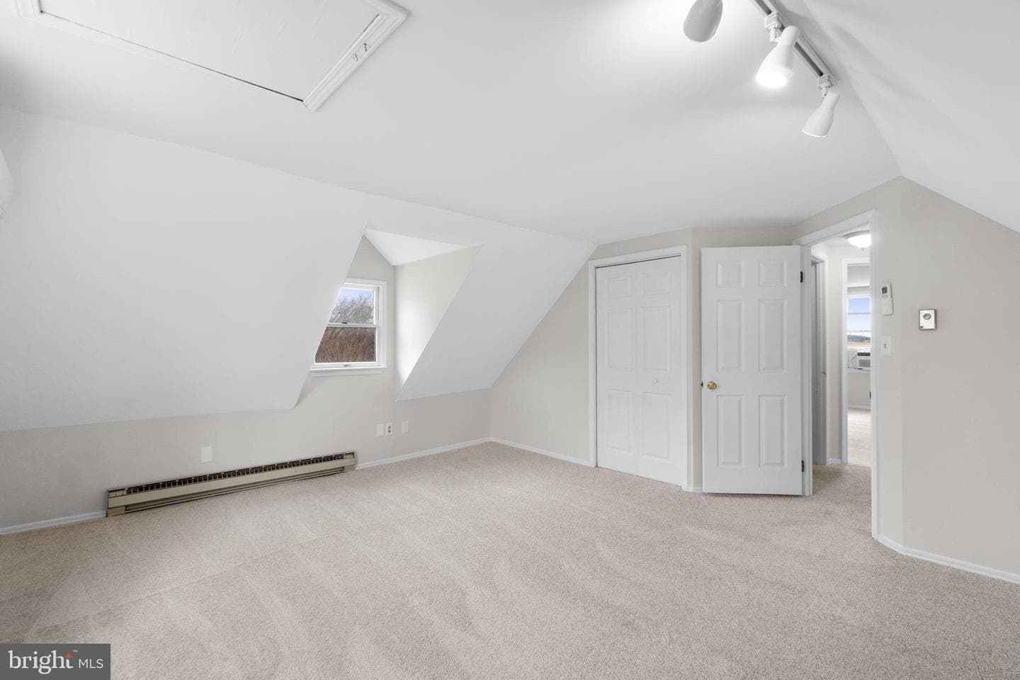 8393 Fordham Court photo 21