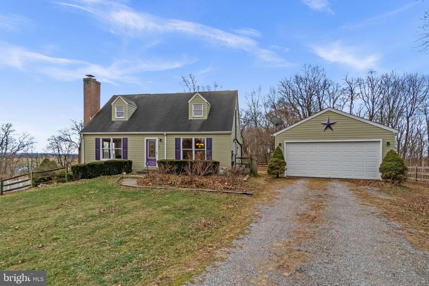 8393 Fordham Court photo 4