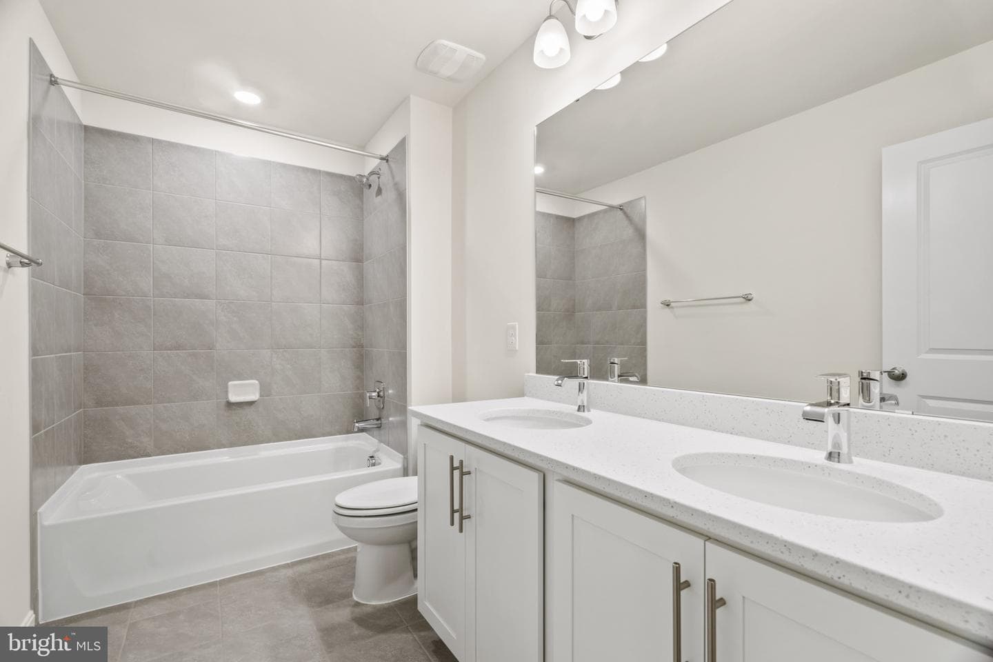 455 Ensemble Way photo 45