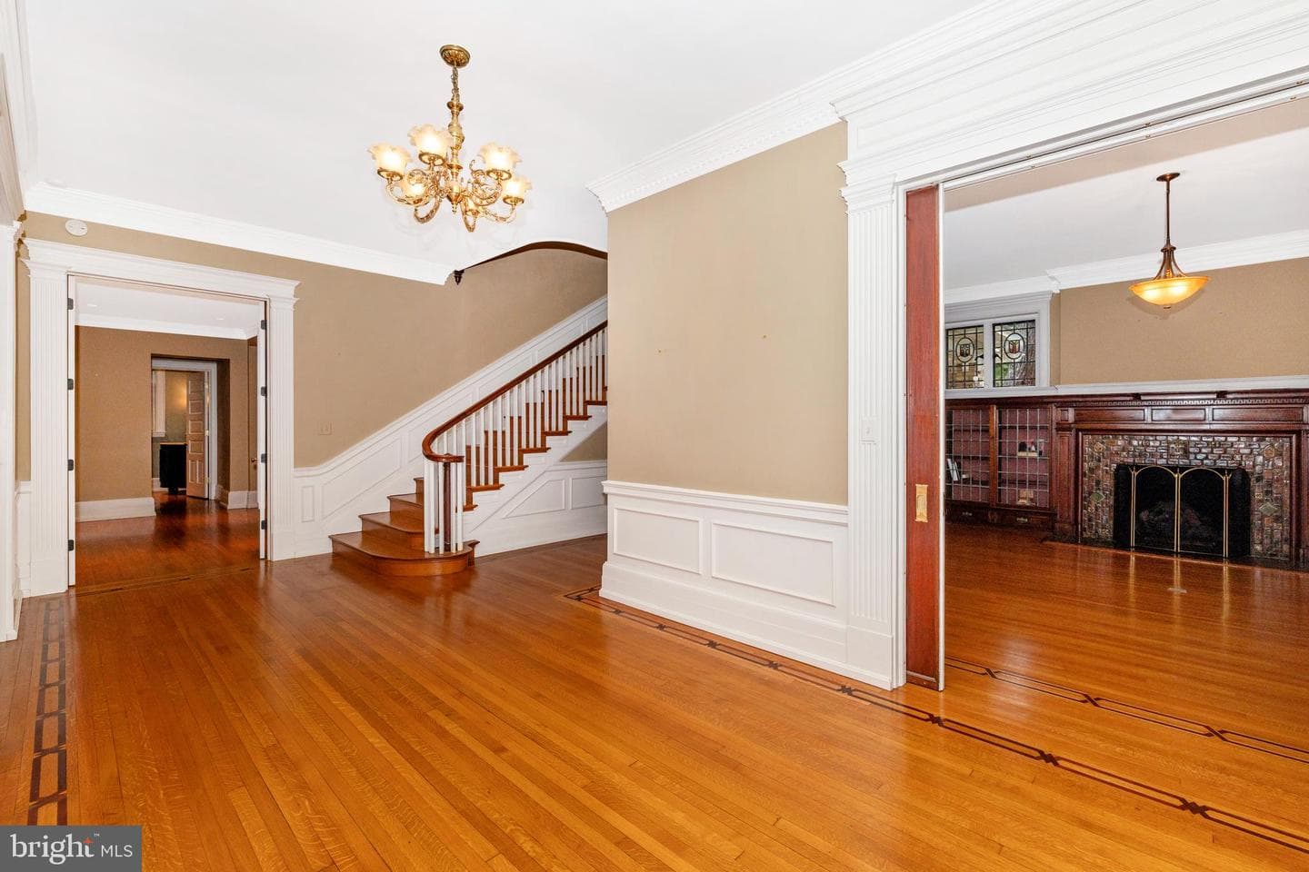 307 Upper College Terrace photo 6
