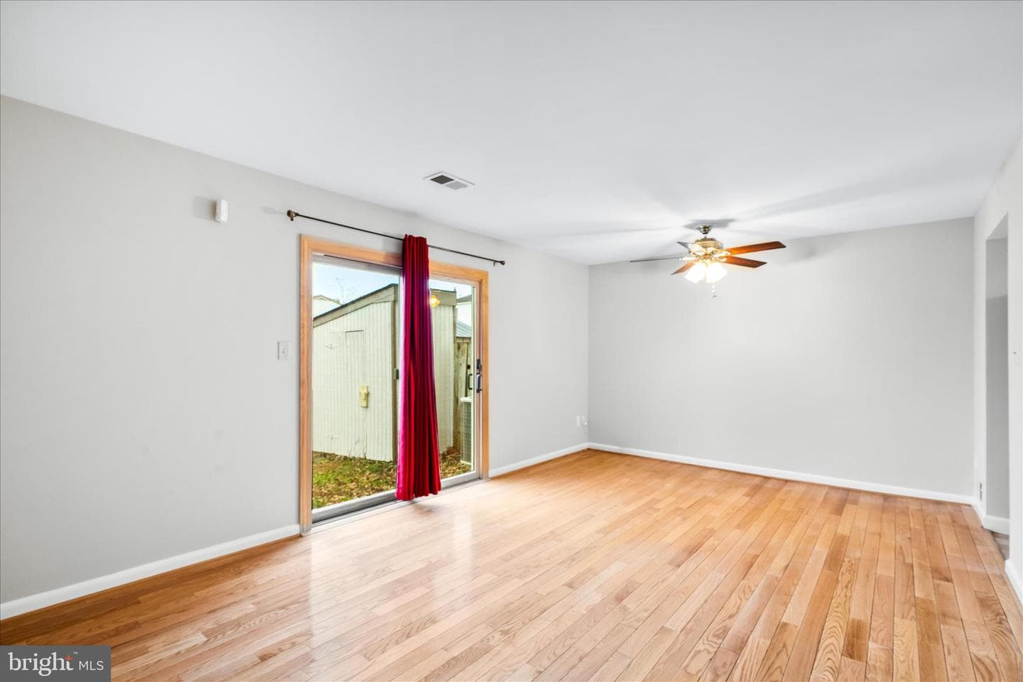 8463 Discovery Boulevard photo 16