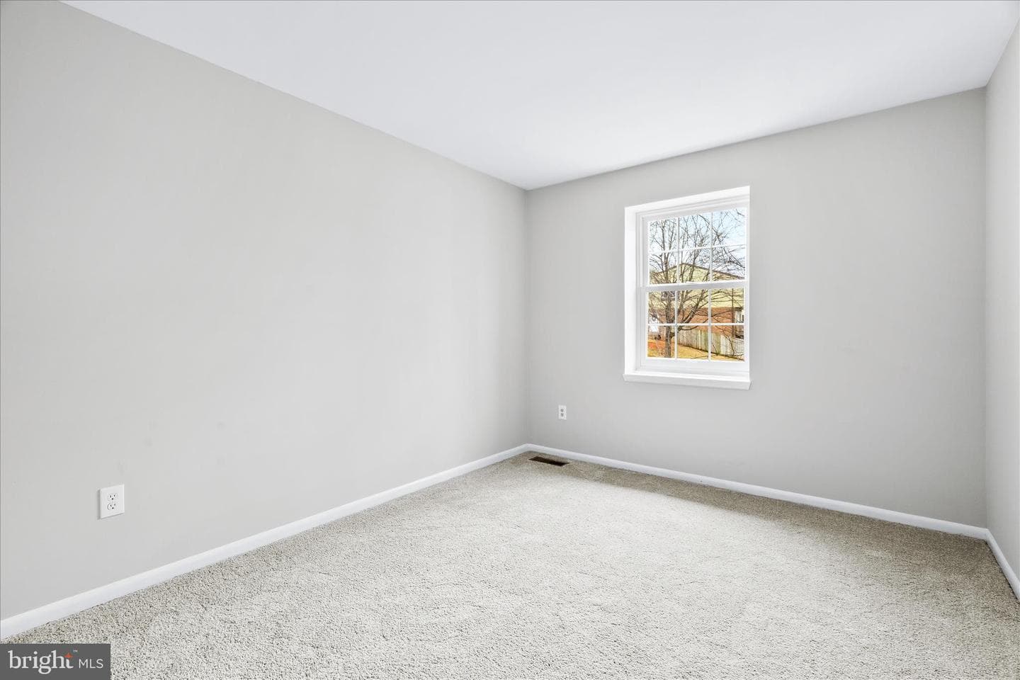 8463 Discovery Boulevard photo 26