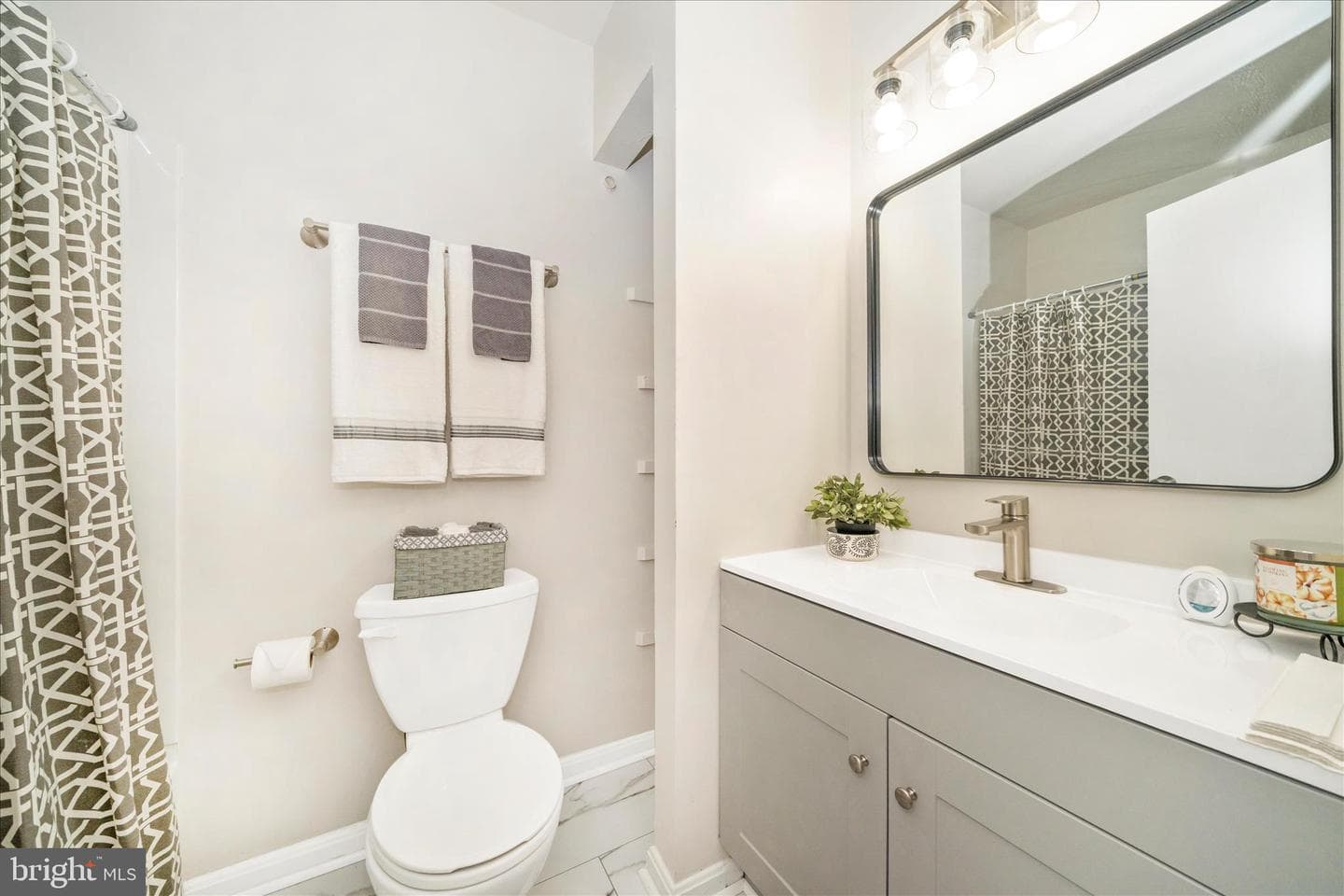 5701 Lavender Plaza #j photo 34