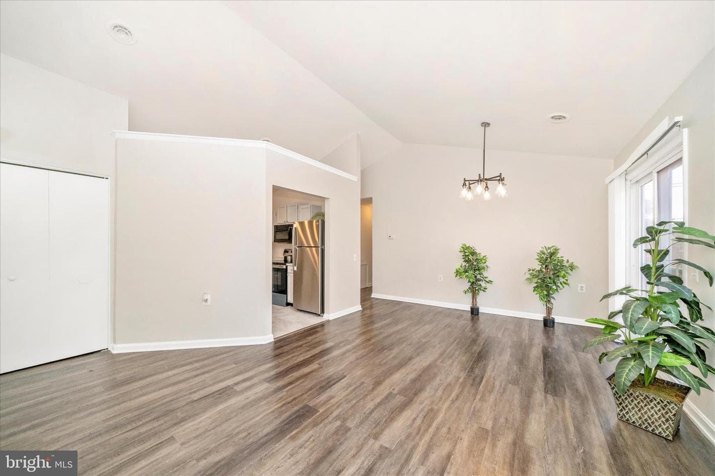 5701 Lavender Plaza #j photo 6