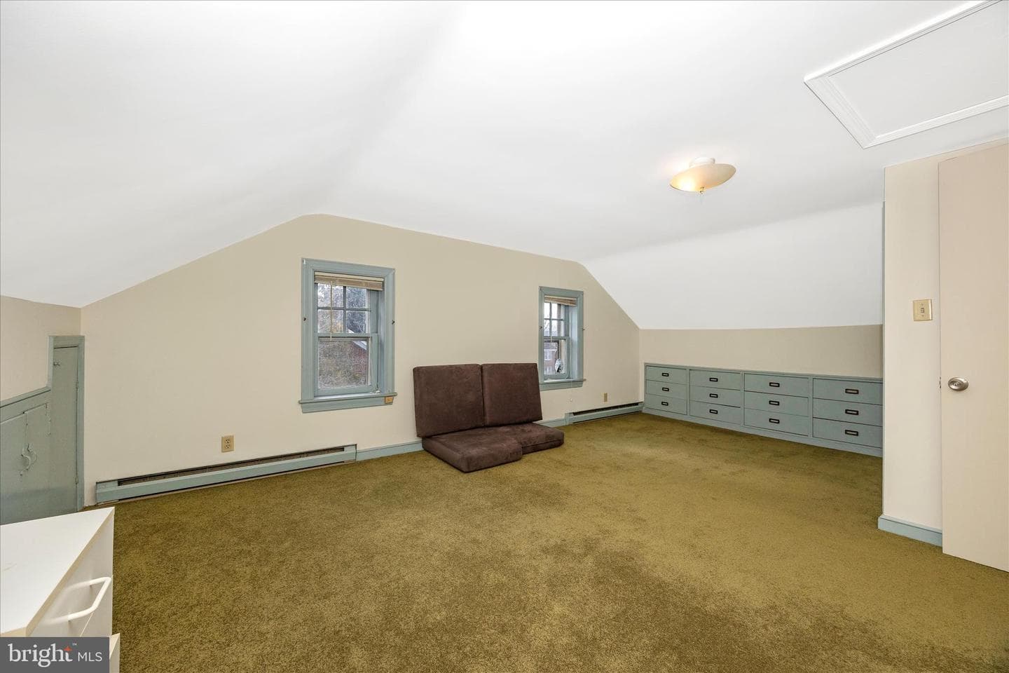 328 Lindbergh Avenue photo 36