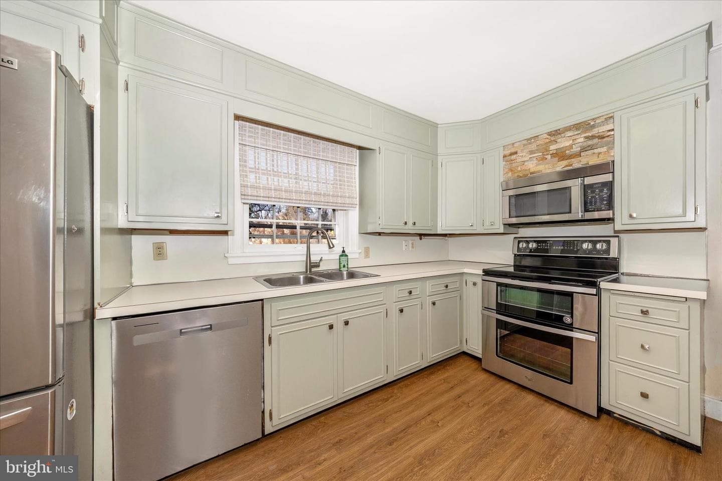7828 Rocky Springs Road photo 11