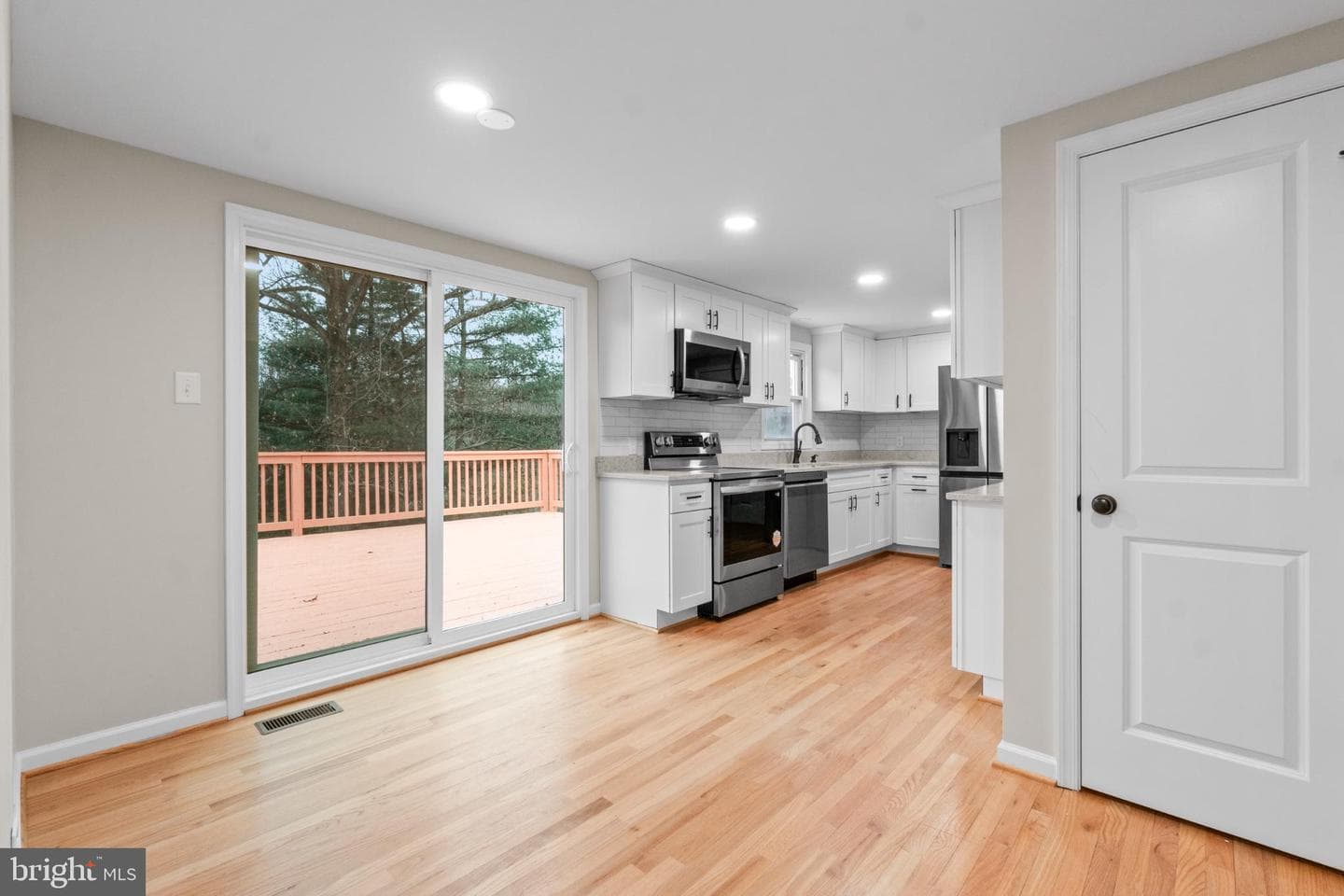 6411 Fulmer Road photo 9