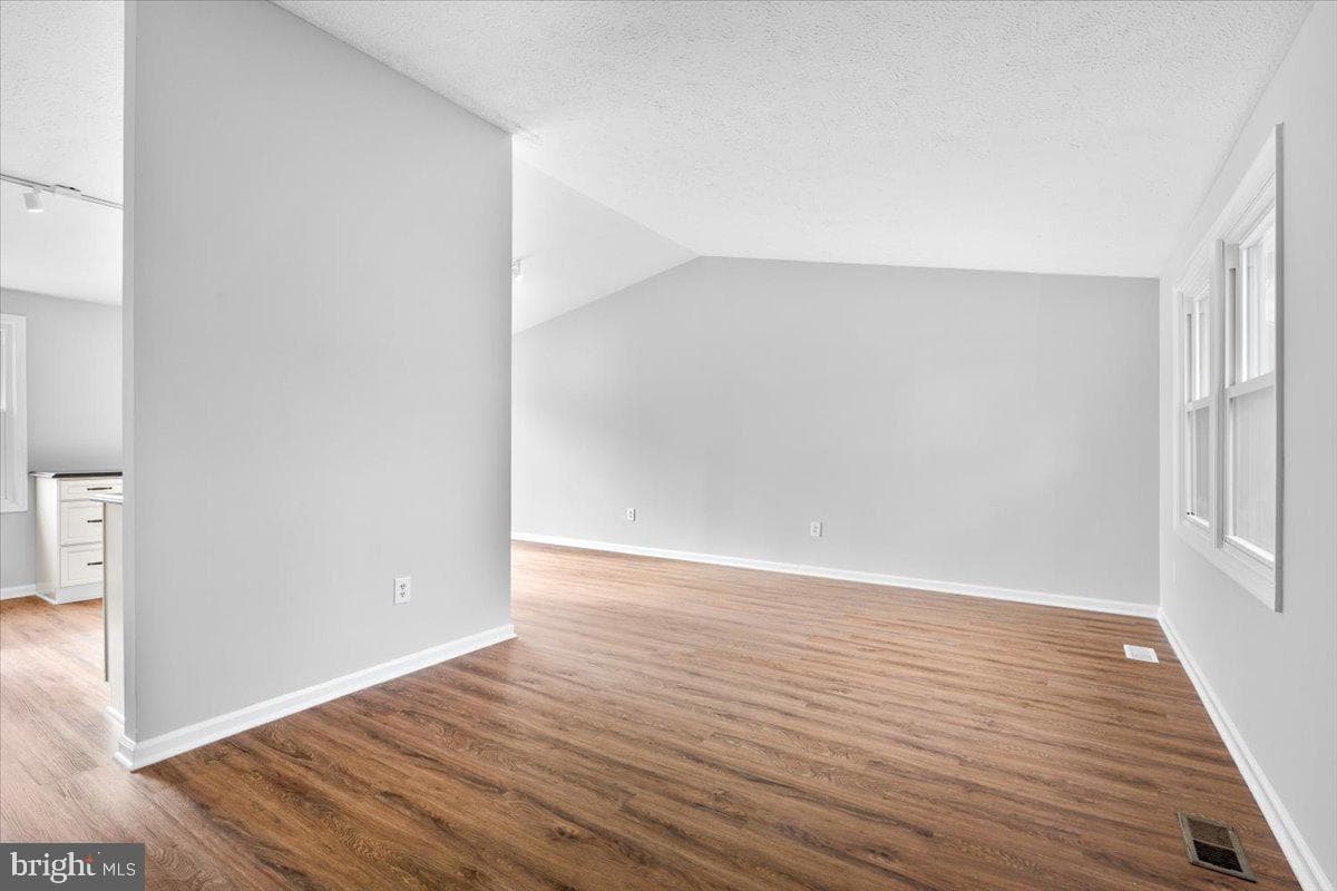 1489 Eden Drive photo 5