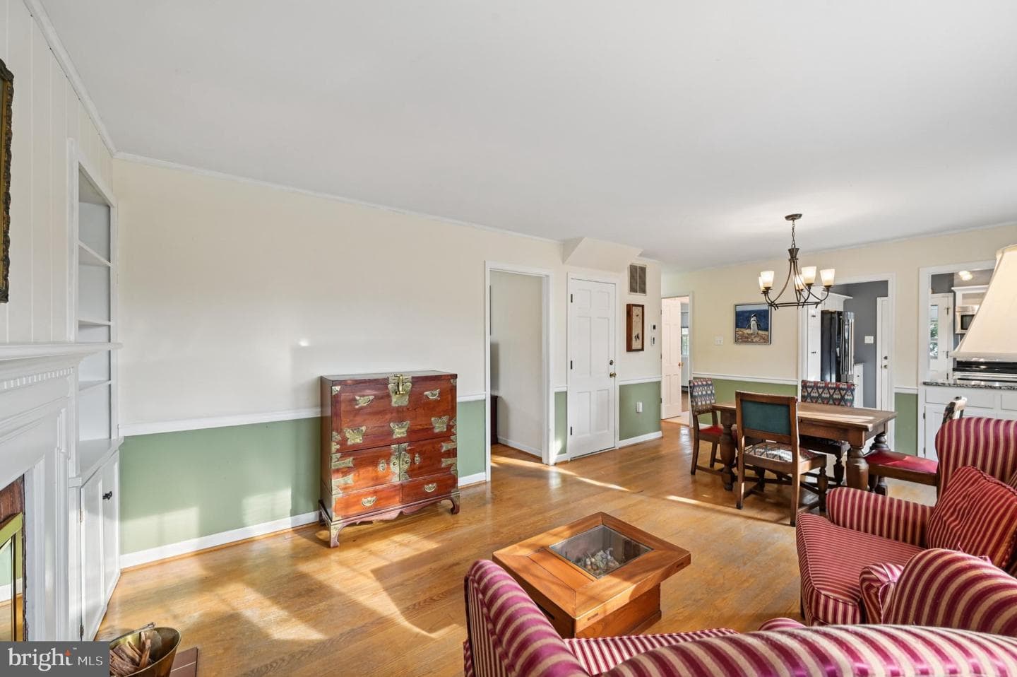 1416 W 11th Street photo 17