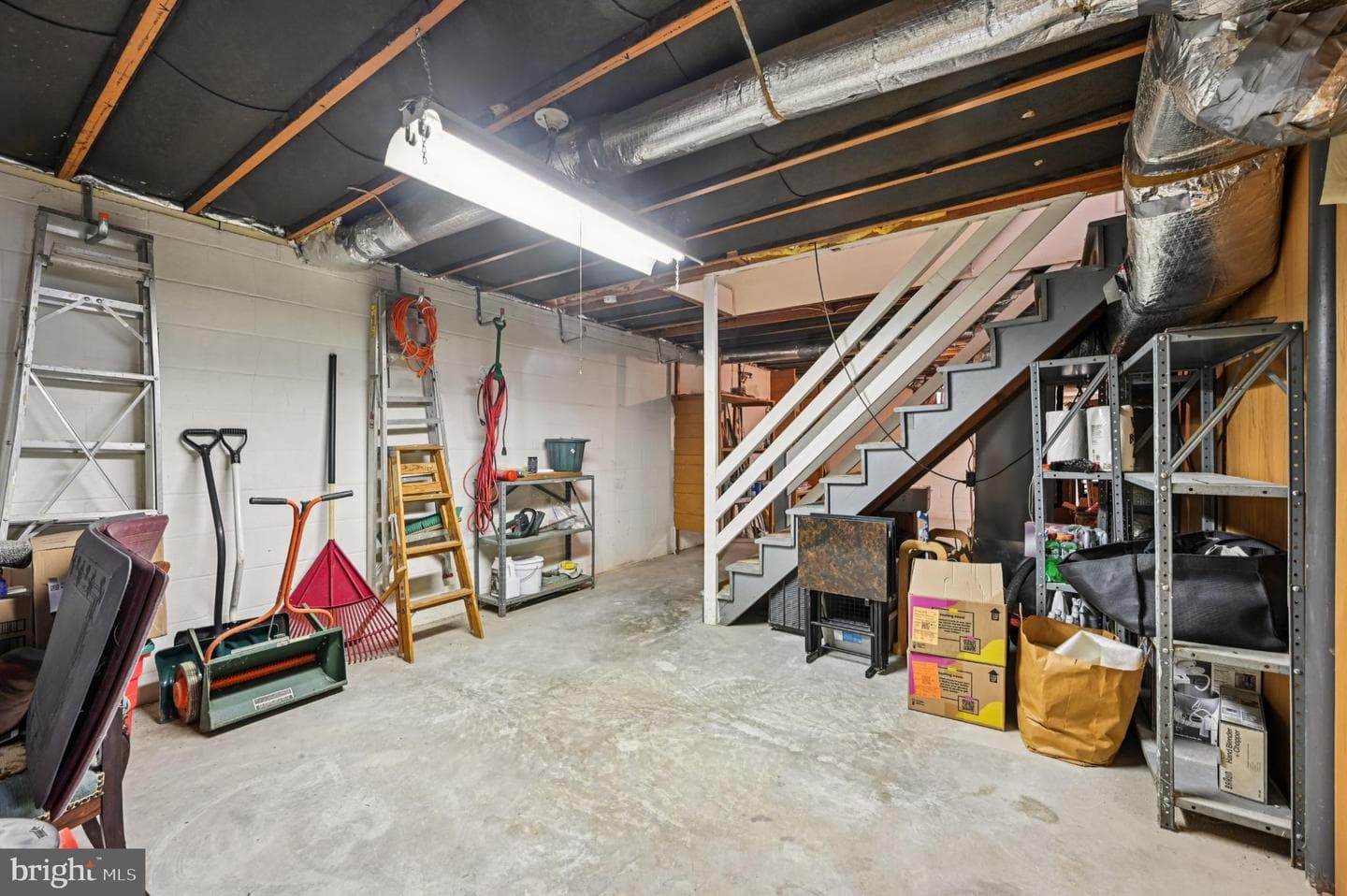 1416 W 11th Street photo 46