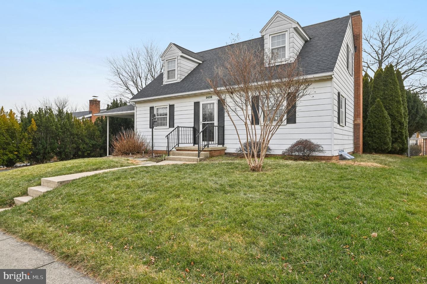 1416 W 11th Street photo 6