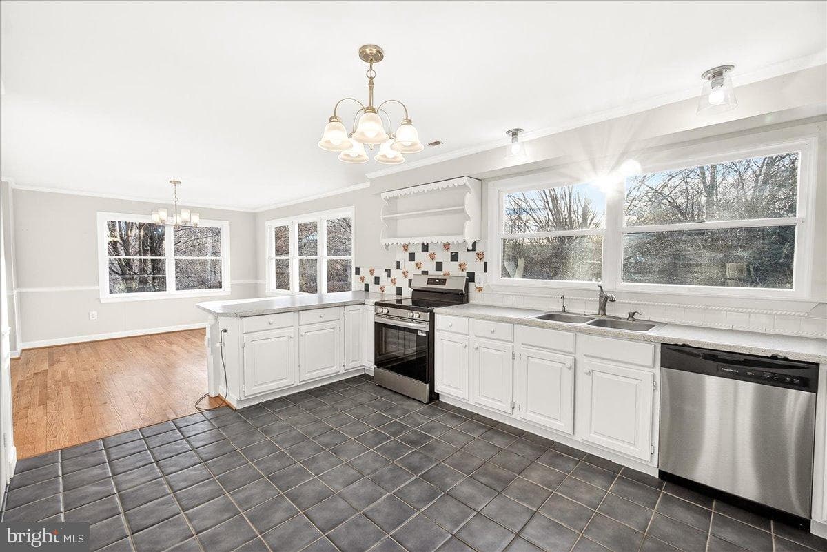 6918 Woodville Road photo 18