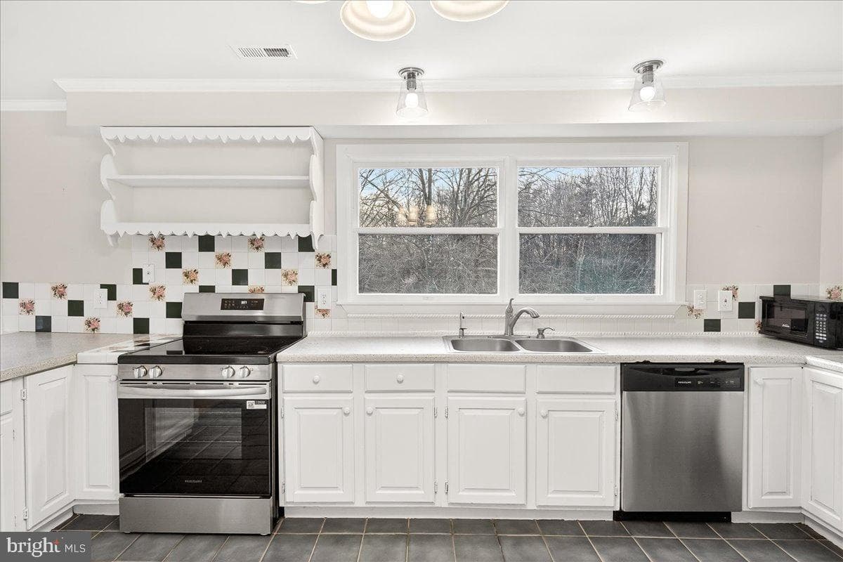 6918 Woodville Road photo 19
