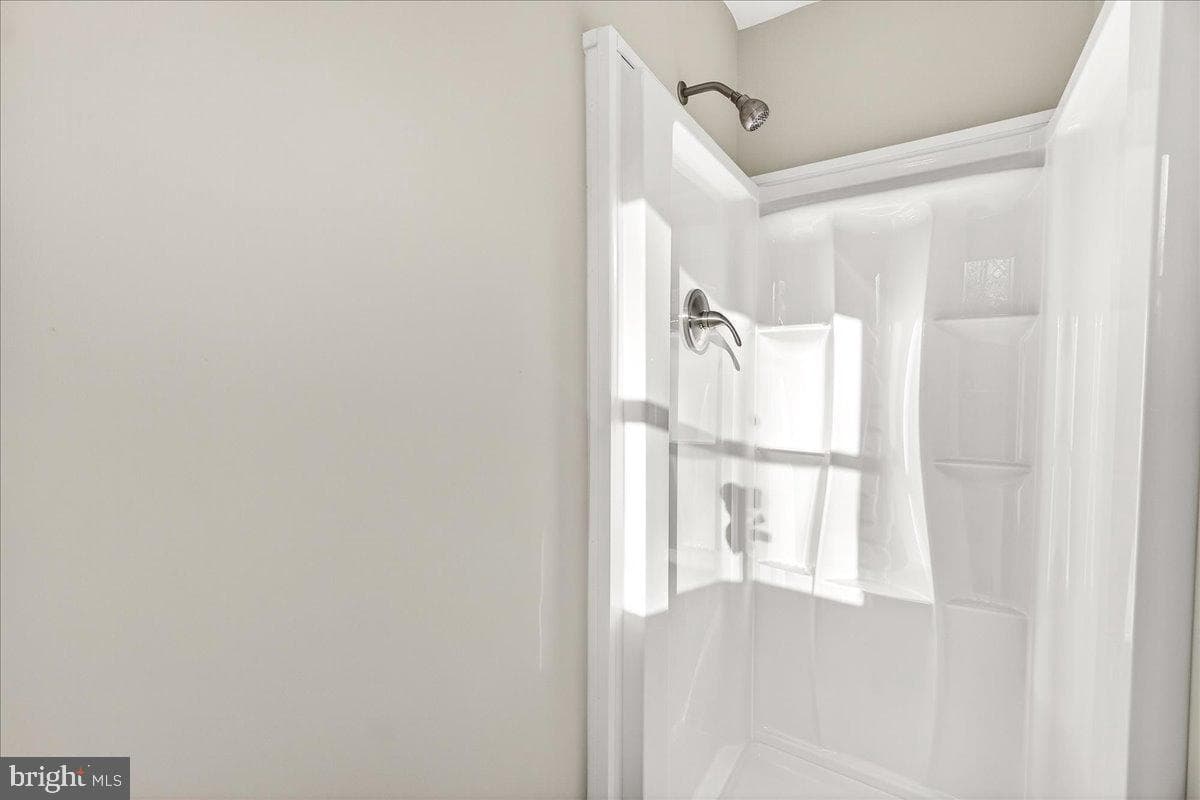 6918 Woodville Road photo 26