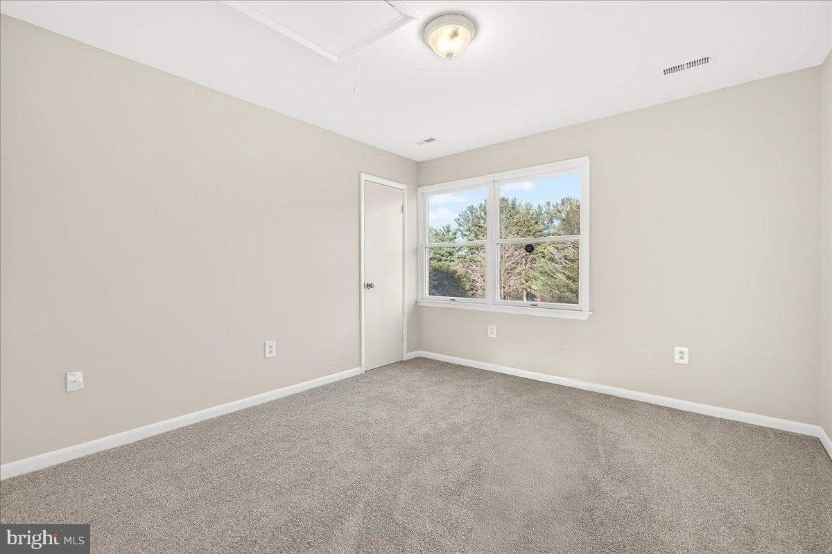 6918 Woodville Road photo 28