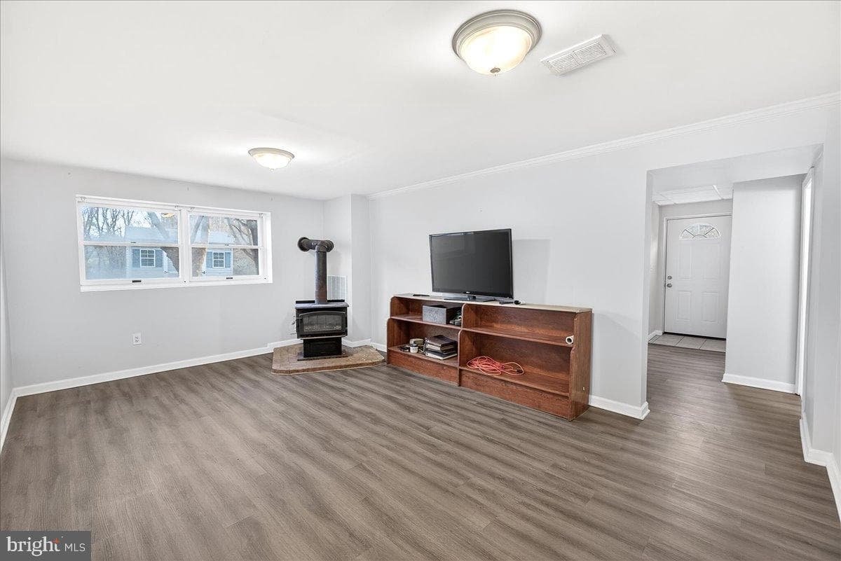 6918 Woodville Road photo 29