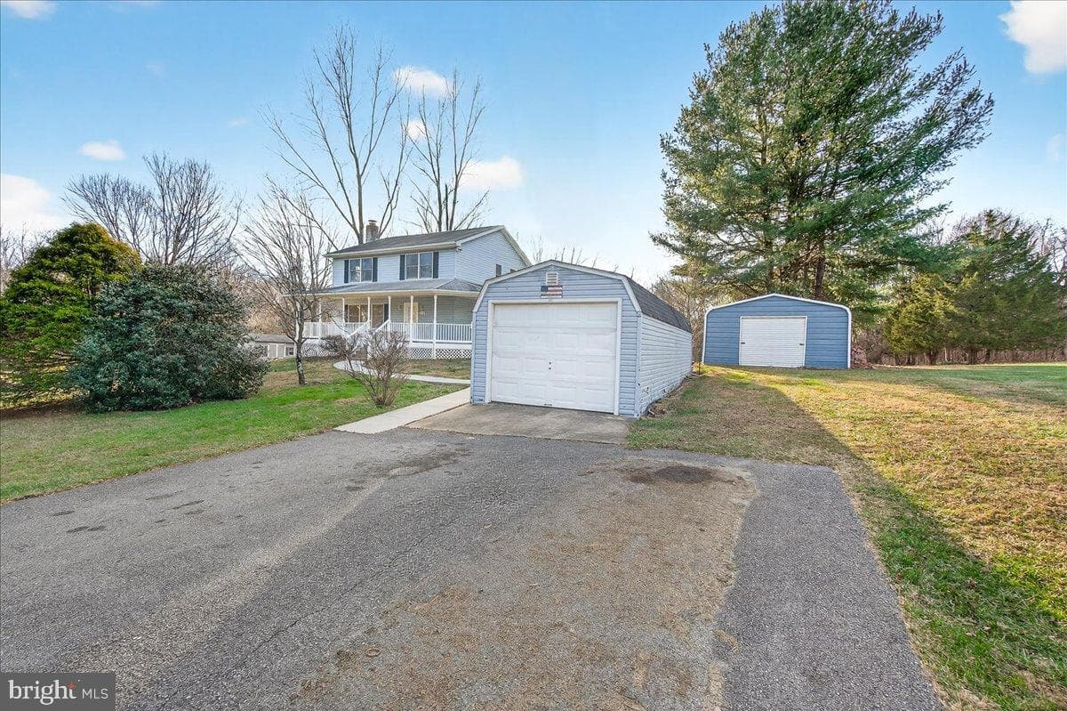 6918 Woodville Road photo 4