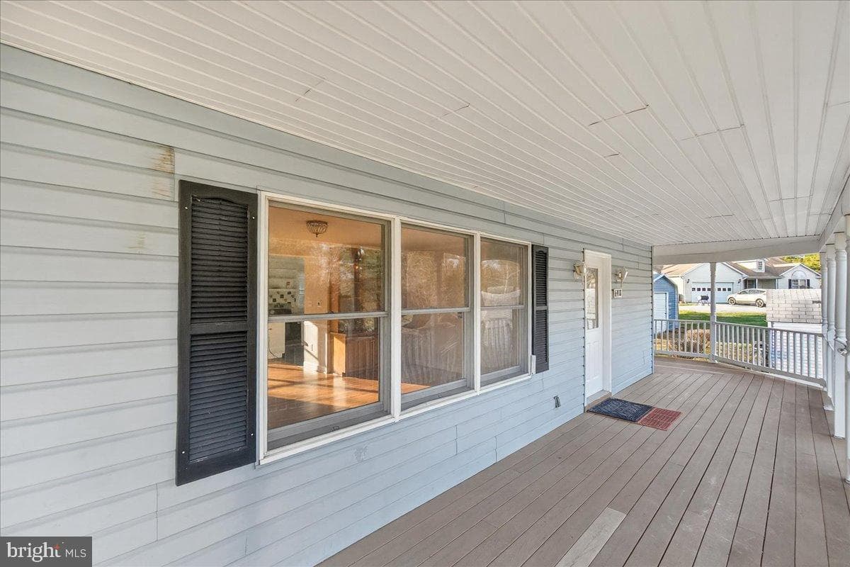 6918 Woodville Road photo 6