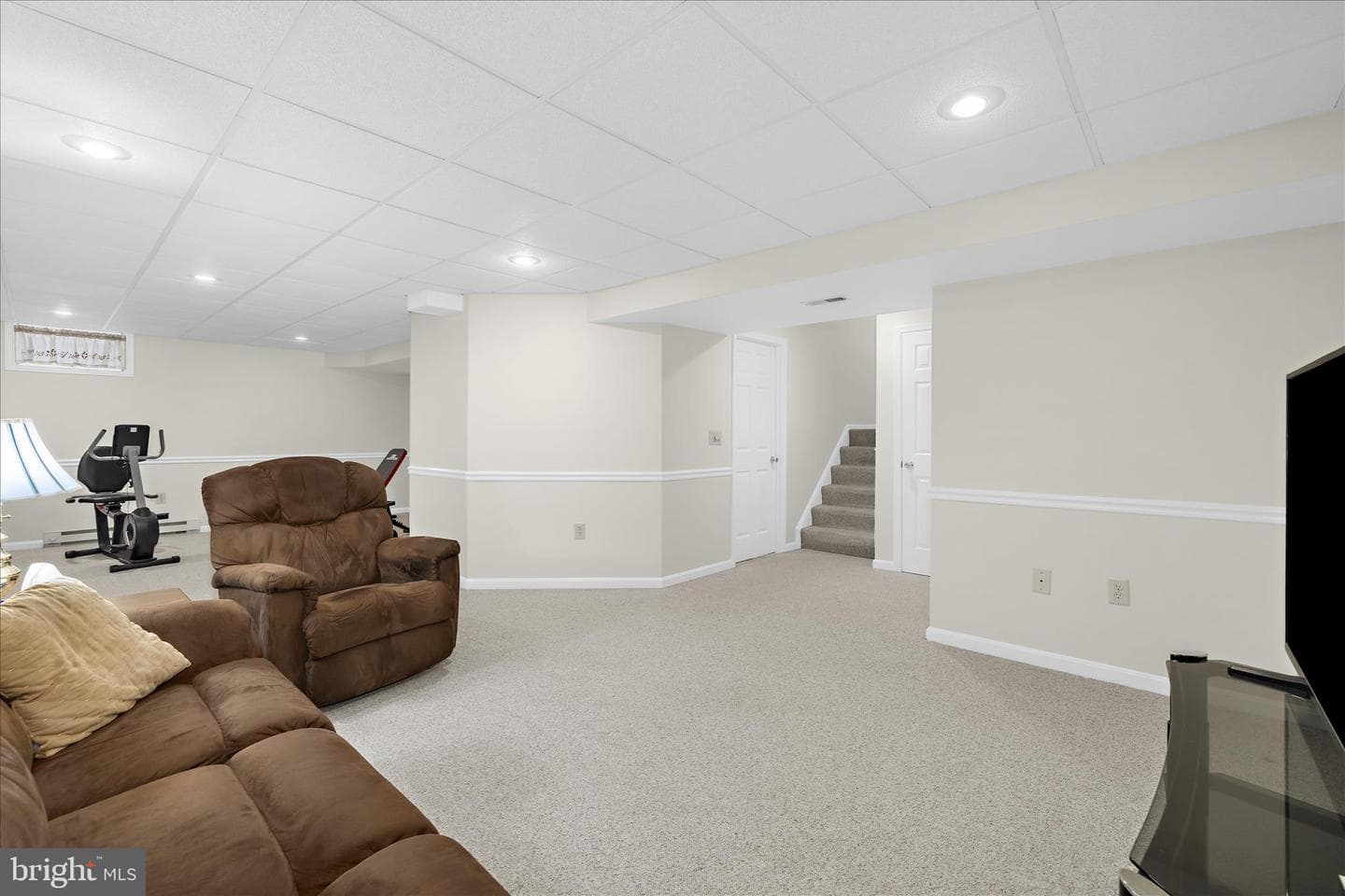 264 Providence Circle photo 29