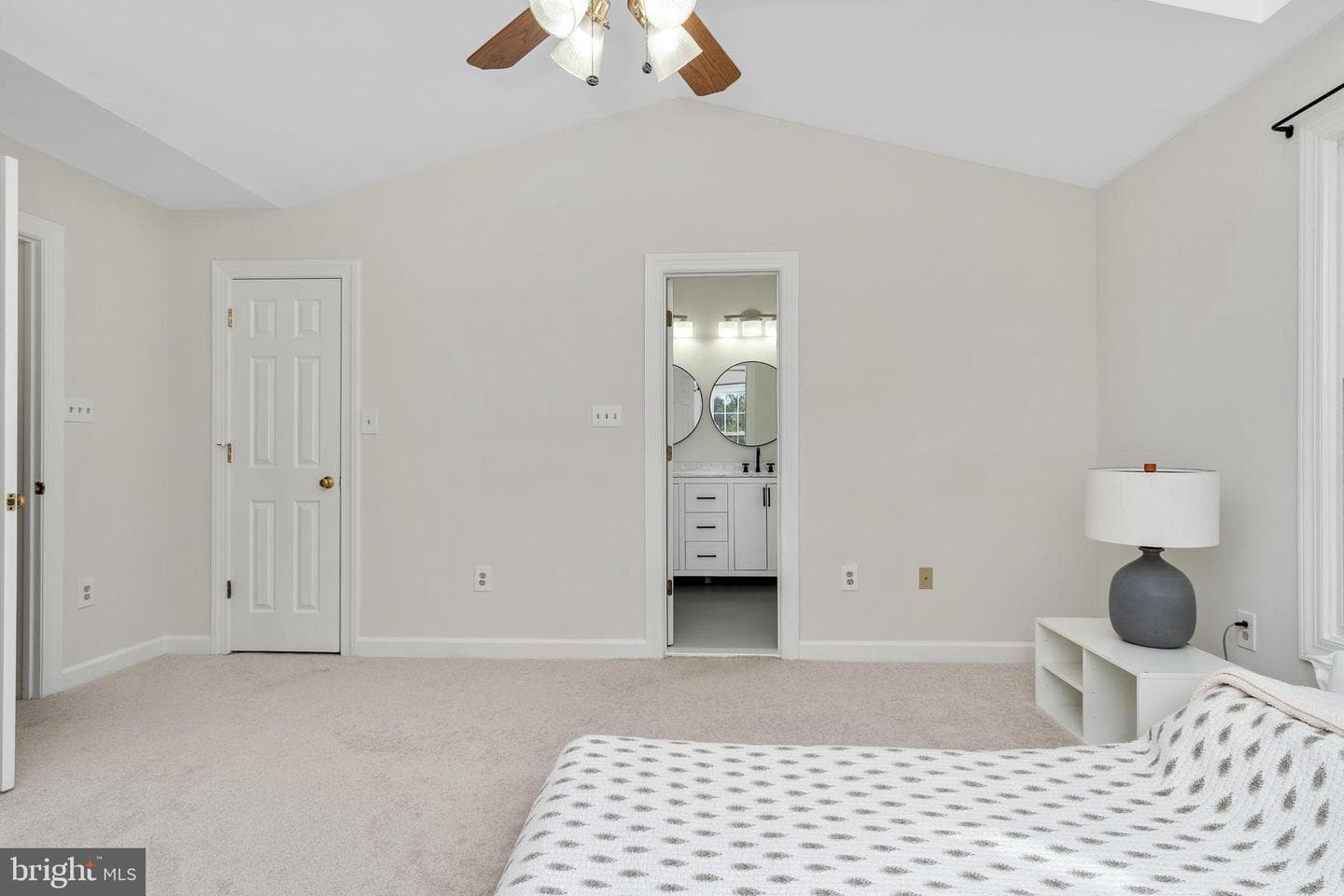 6068 Barn Hill Court photo 17