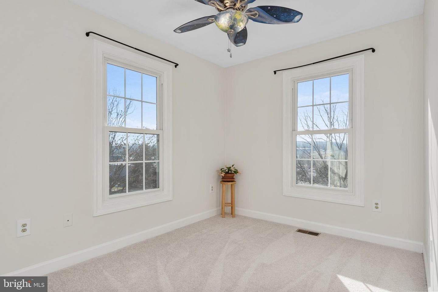 6068 Barn Hill Court photo 23