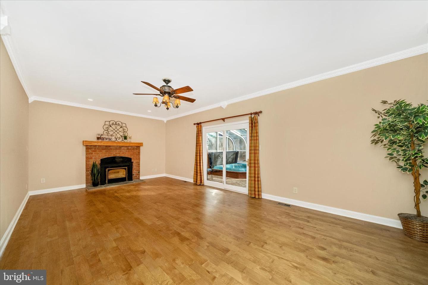 12407 Hill Court photo 23