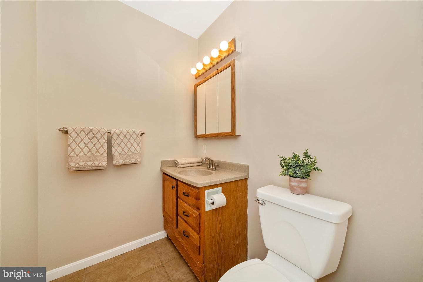 12407 Hill Court photo 31
