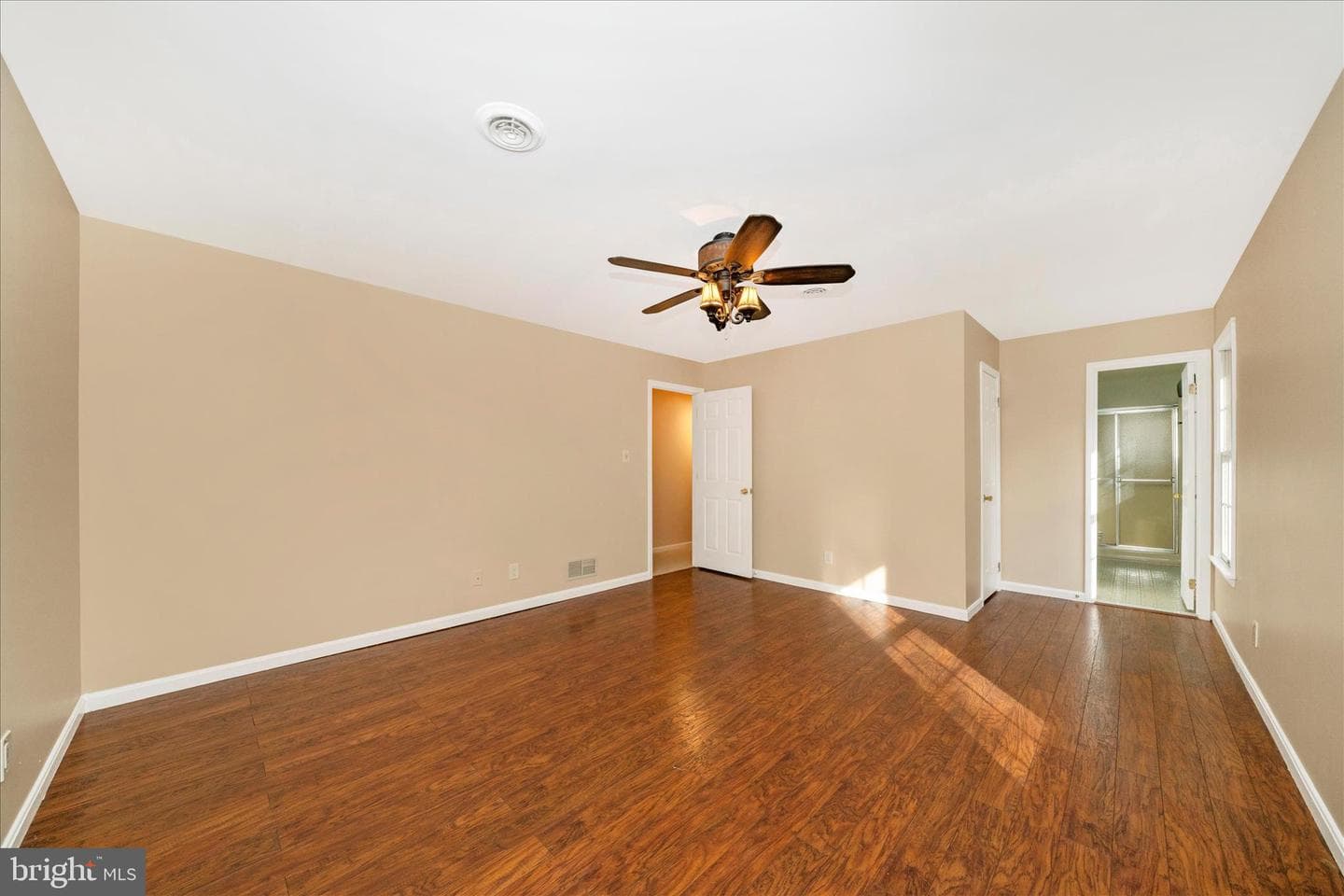 12407 Hill Court photo 38