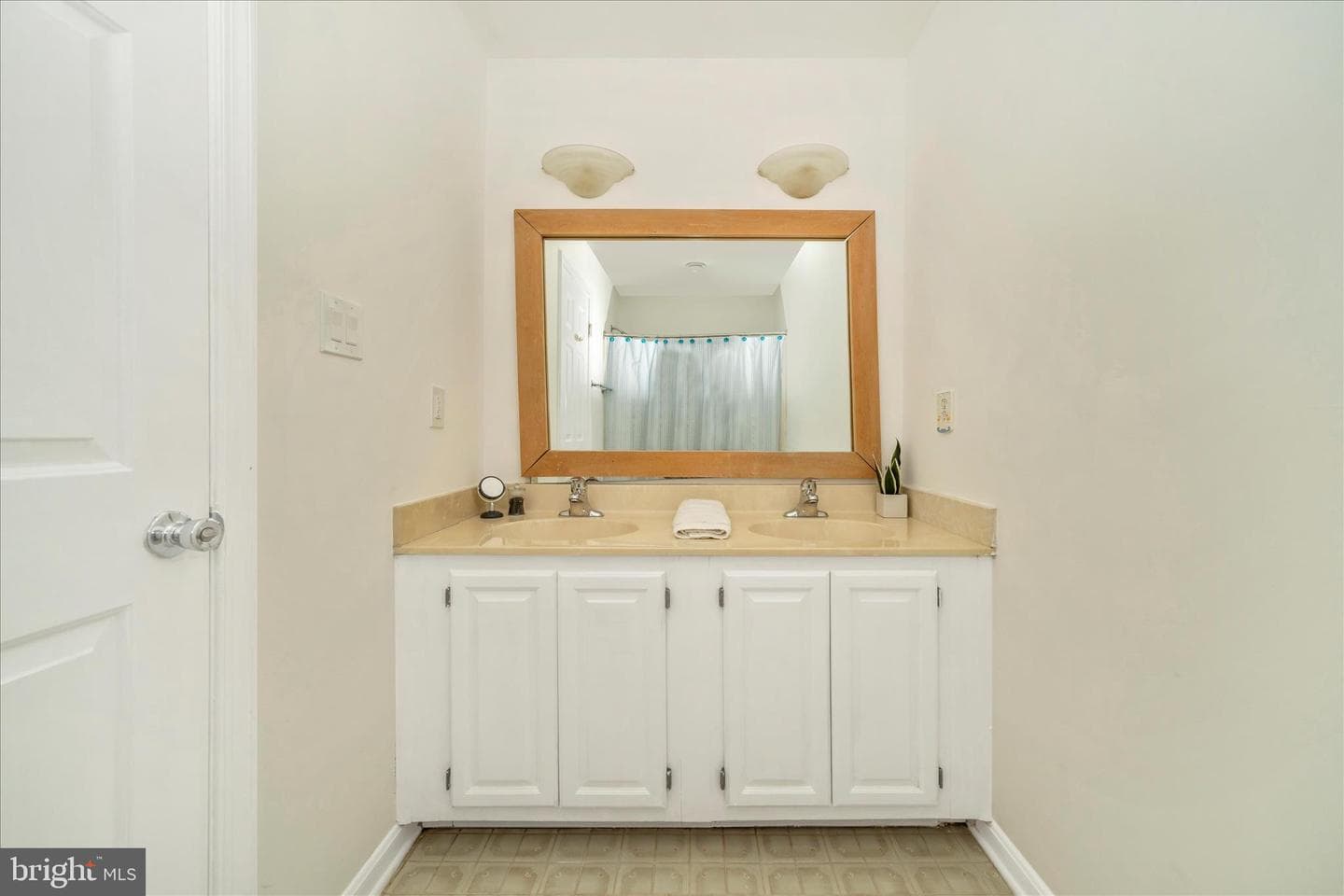12407 Hill Court photo 48