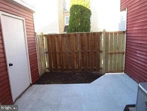 7291 Coachlight Court photo 15