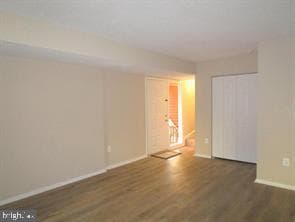 7291 Coachlight Court photo 2