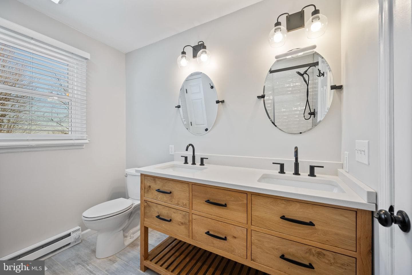 1105 Village Gate Drive photo 33