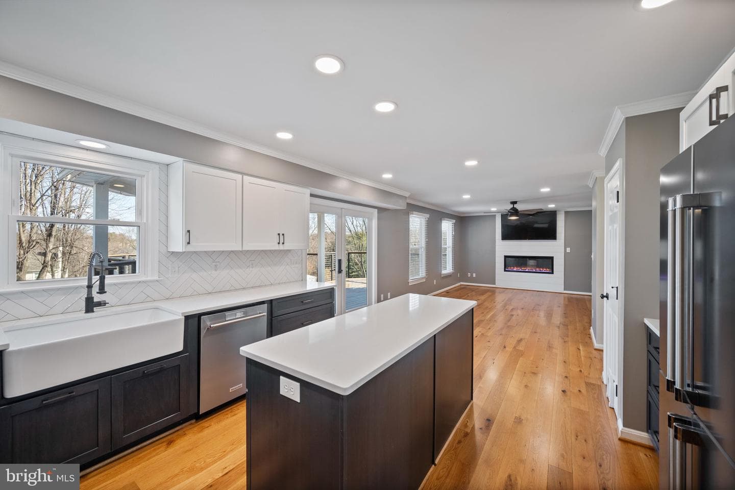 1105 Village Gate Drive photo 8